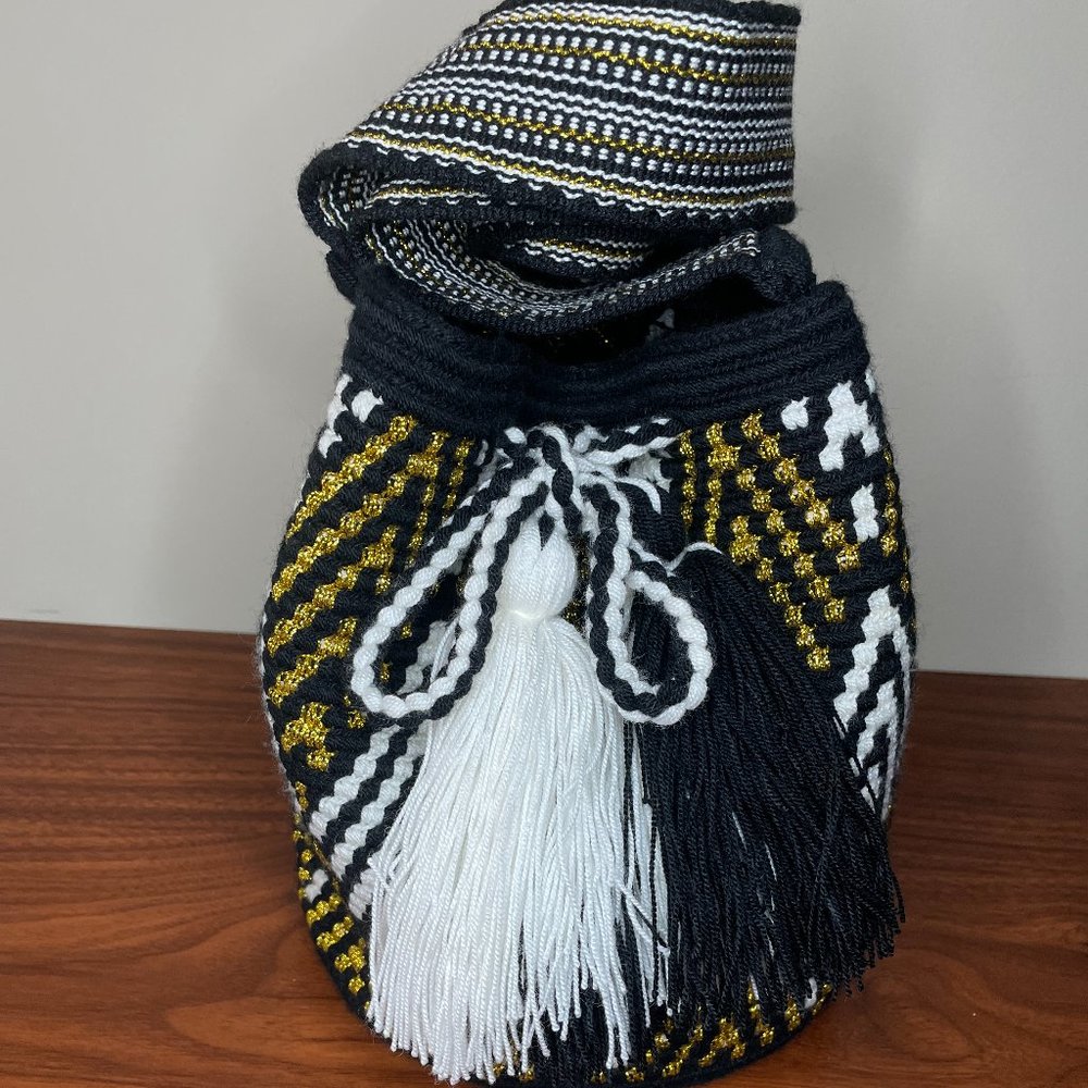 Small Wayuu Mochila Bag Black & Gold